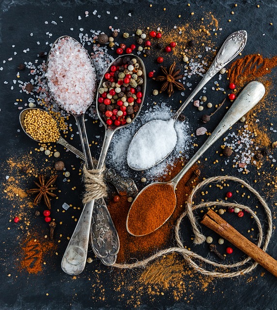 Measuring spoons and spices