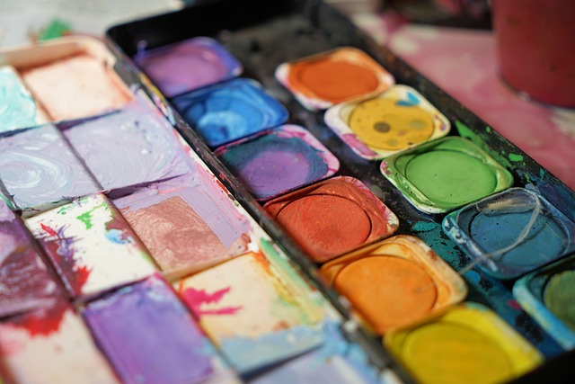 Watercolour paint palette